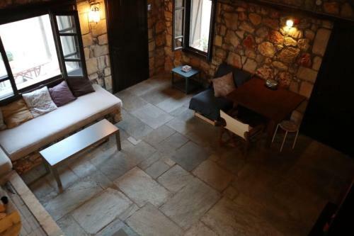 Wood & Stone Dream View House A
