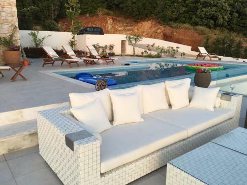 Villa Salina Luxury Pool Villa