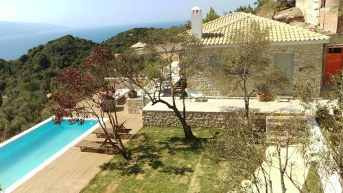 Luxury Villa In Kechria