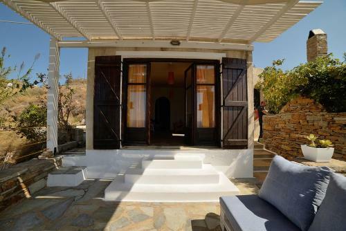 Koundouros Vacation Homes