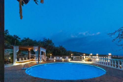 Eva's Luxury Villa