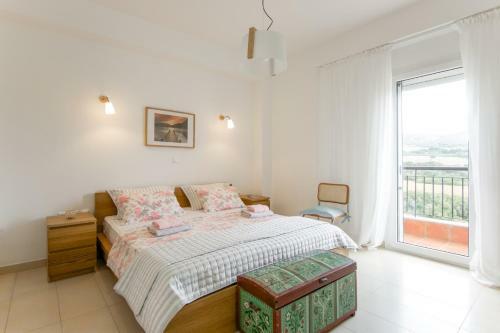 Stylish Villa In Salonica's Nature