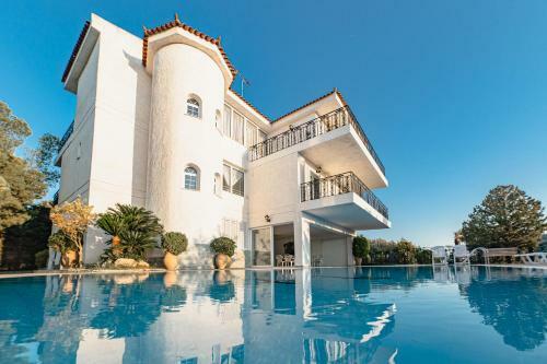 Villa Maraki - Attica Riviera