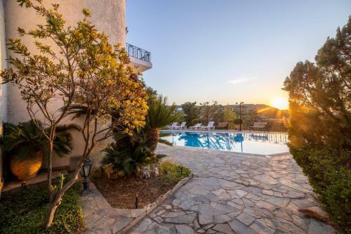 Villa Maraki - Attica Riviera