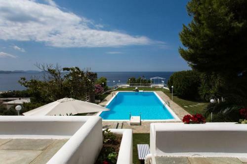 Beautiful, Private Villa By The Sea