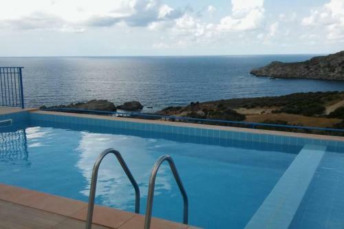 Villa Traditional Elegance With Privacy & Amazing Views