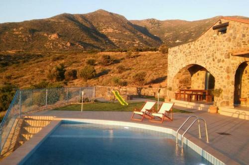 Villa Traditional Elegance With Privacy & Amazing Views