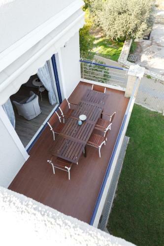 Into The Blue Villa