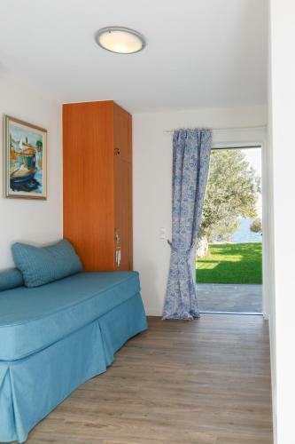 Into The Blue Villa