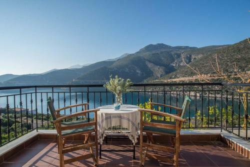 Floating Villa Near Astros Peloponnese