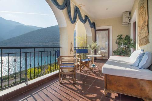 Floating Villa Near Astros Peloponnese