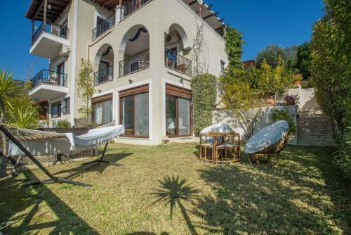 Floating Villa Near Astros Peloponnese