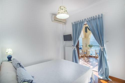 Floating Villa Near Astros Peloponnese