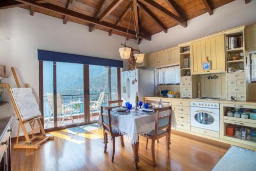 Floating Villa Near Astros Peloponnese