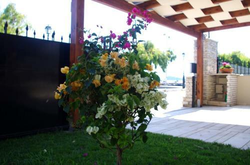 Amaryllis Holiday Home
