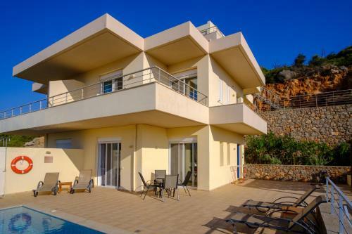 Villa Poppy
