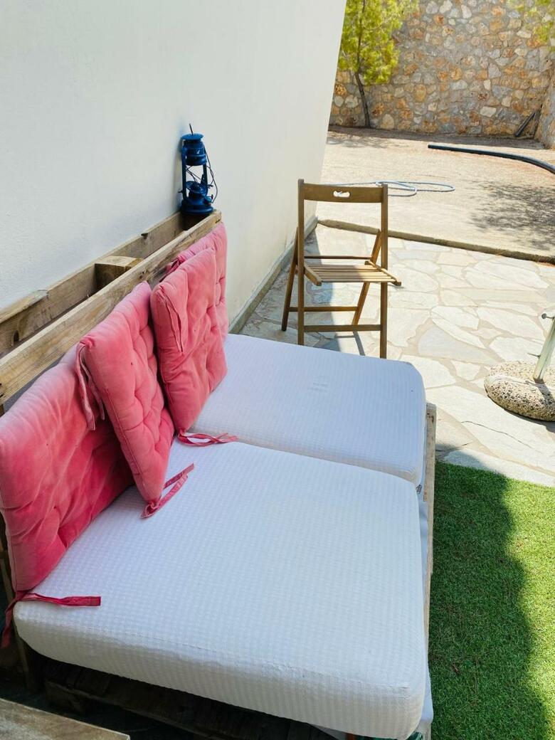 Mikro Amoni Beach Villa