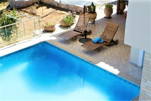 Ak Villa