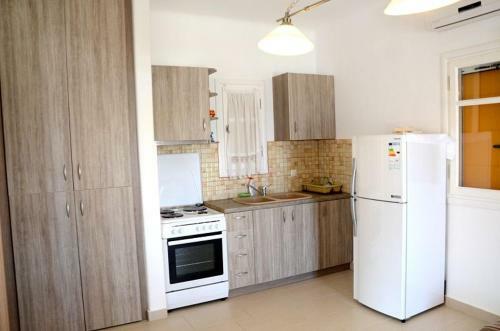 Akrogialia Apartments