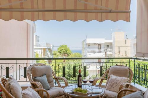 New Stylish Apartment With Sea View