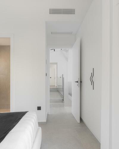 Athenian Black Villa