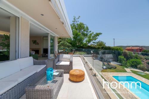 Sea View Proteus Homm Villa In Saronida