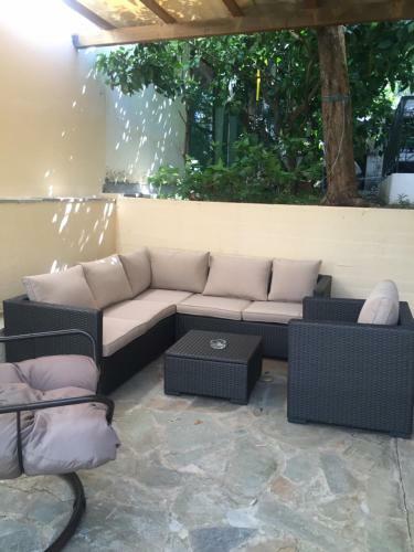 Perfect Seaview Apartment In Saronida