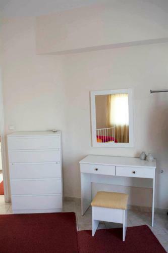Evani Apartments