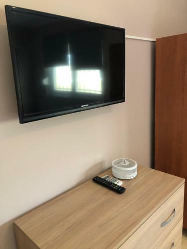 *new* Central Apartment In Ialisos