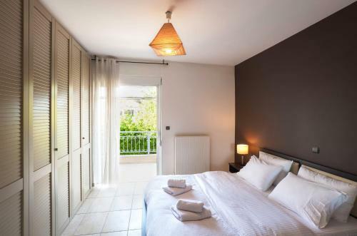 Apartamento Holiday Nest & Parking