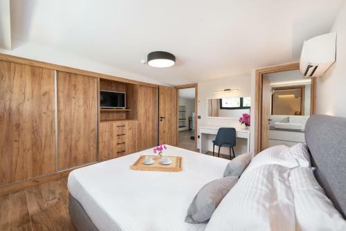 Aurum Villas