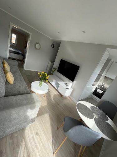 Luxury White Apartment By Marta