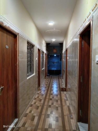 Hotel Bnr (babu Naidu Residency)