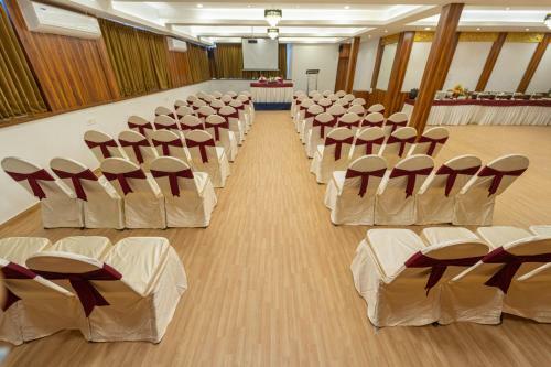 Hotel Clarks Inn , Airport Bangalore