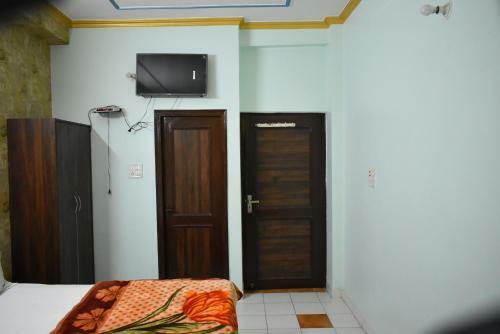 Hotel Shri Krishna Akshay Dham By Wb Inn