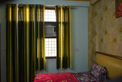 Hotel Shri Krishna Akshay Dham By Wb Inn