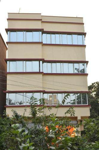Hostal Corporate Inn New Town