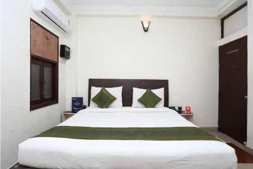 Oyo Flagship 117 Hotel Prakash Palace
