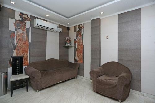 Oyo Flagship 117 Hotel Prakash Palace