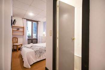 Hostal Pension Kaia