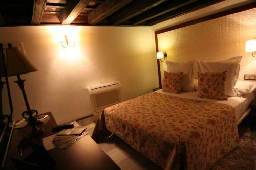 Hostal Palacio San Bartolom�