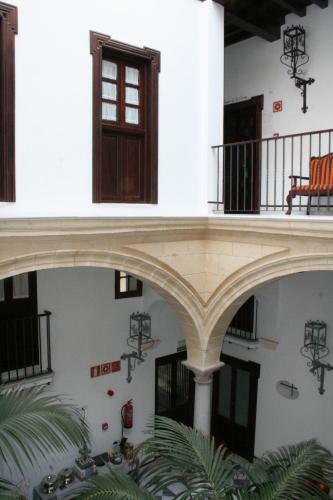 Hostal Palacio San Bartolom�