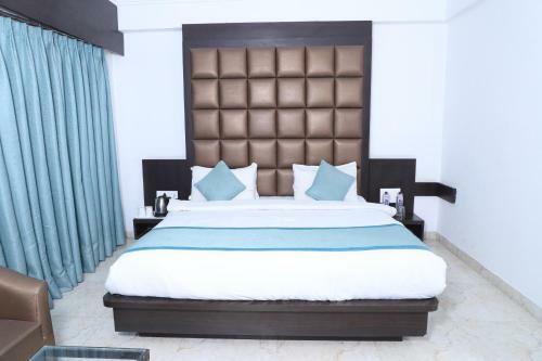 Hotel Bauji Palace By Zinnia