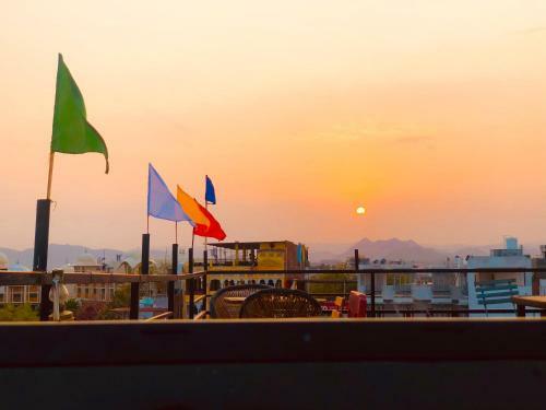 The Hostel Crown Udaipur