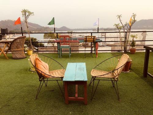 The Hostel Crown Udaipur