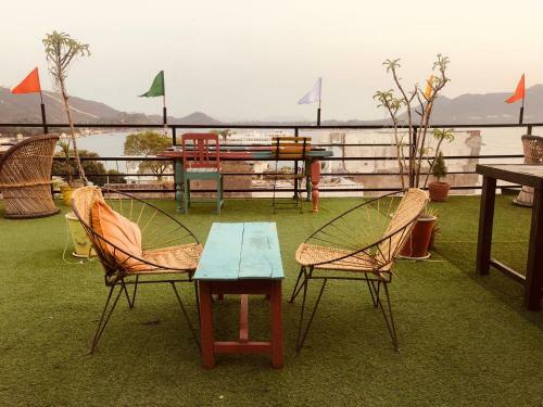 The Hostel Crown Udaipur