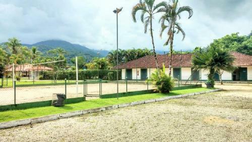 Casa Em Ubatuba - Condom�nio Com Acesso Ao Rio Grande