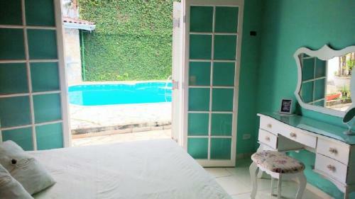 Casa Em Ubatuba - Condom�nio Com Acesso Ao Rio Grande