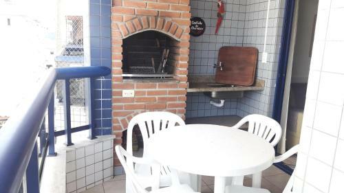 Apartamento Lia Bardas - Apto 33-1 - 02 Dorm Com Ar Cond E Vista P O Mar