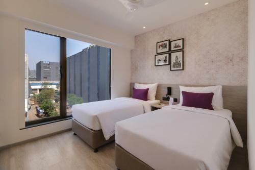 7 Apple Hotel Mahape